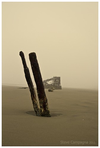 mist beach fog oregon canon coast peter shipwreck 7d 1750 tamron iredale