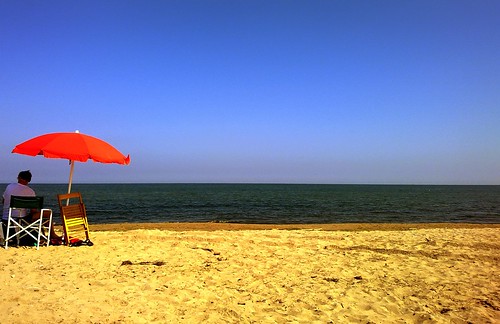 blue red sea summer beach sand mare estate blu september rosso settembre spiaggia sabbia veneto ombrellone rosolina rosolinamare