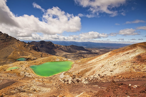 park newzealand lake color green canon island volcano nationalpark day colours mt crossing view cloudy walk north lakes hike mount alpine national nz summit kiwi tongariro 1020mm volcanic emerald hikes volcan emeraldlakes 50d