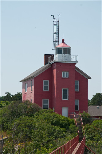 light lighthouse raw michigan upperpeninsula lakesuperior marquette d300 joeldinda