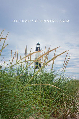 lighthouse beach michigan dune lakemichigan greatlakes grasses ludington bigsable bigsablepointlighthouse
