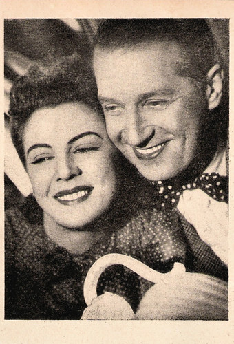 Marie Déa and Maurice Chevalier in Pièges (1939)