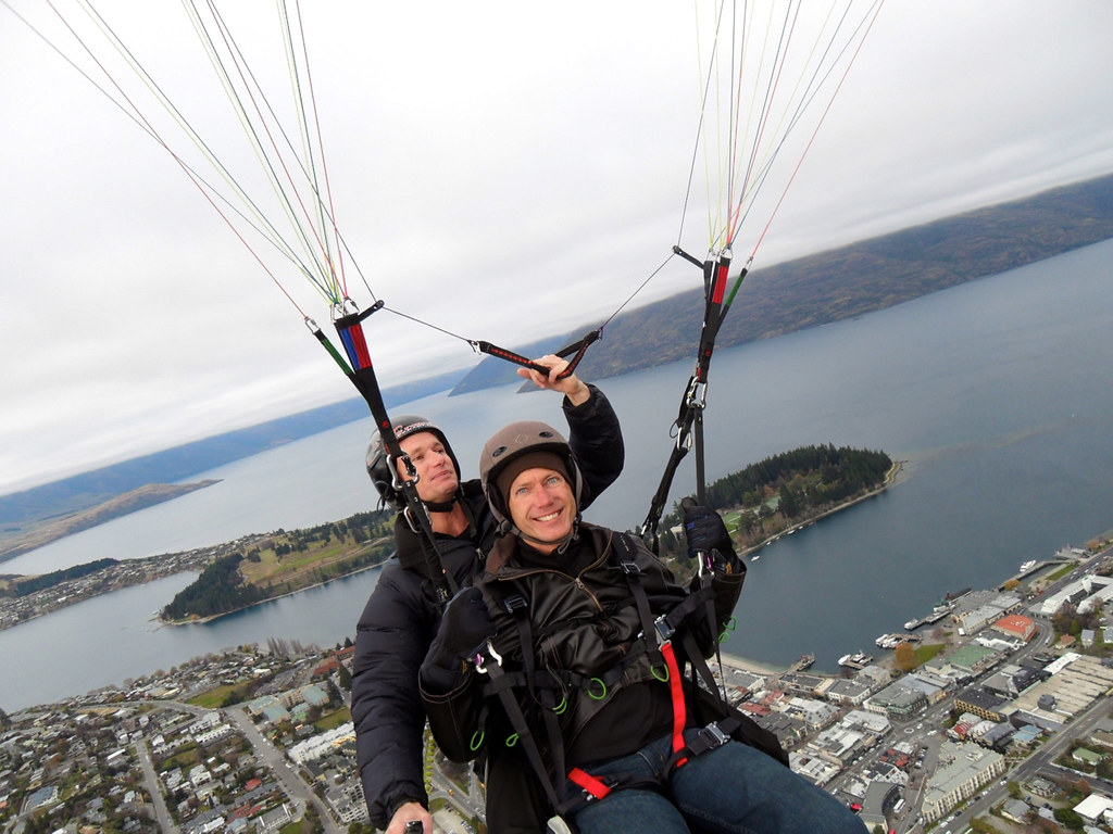 Paragliding over Queenstown 