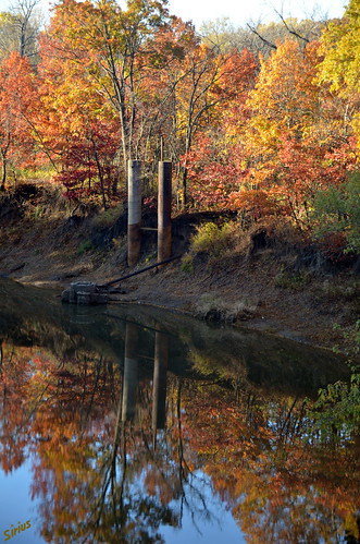 autumn reflection fall oklahoma foliage bartlesville d7000