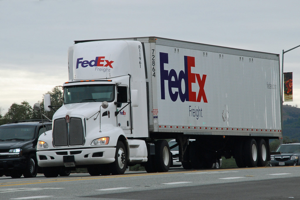 FedEx Freight Kenworth truck in Temecula California 