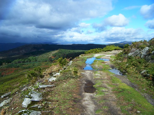 trekking walking spain camino hiking galicia footpath senderismo sendero covelo acañiza afranqueira aparadanta teresalaloba altodemontouto altitud948metros