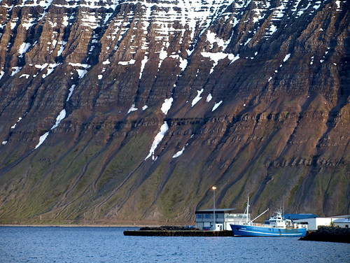 sea mountain snow landscape harbor ship harbour atlantic fjord steep vestfirðir önundarfjörður flateyri