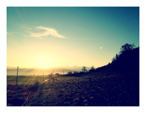 morning light sun fall sunrise switzerland bern eiger jungfrau iphone mönch