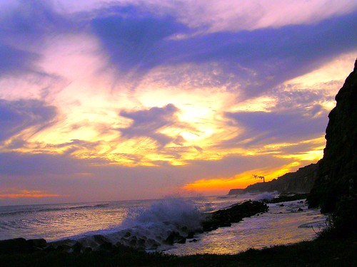 ocean sunset sea sky cliff twilight pacific pacificocean shore roughsea cloudssky gettyimagesjapanq4 byoubugauracliff