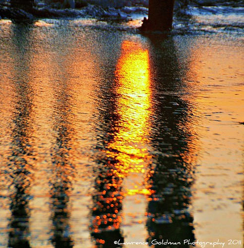 abstract reflections surf piers venturabeach southerncalifornia sunsetlight ventura wetsand venturapier southerncaliforniapiers