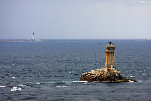 sea lighthouse france faro brittany mare francia oceano bretagna iledesein lavieille poiteduraz