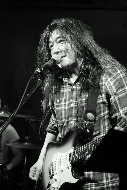 O.E. Gallagher plays TASTE at Shimbashi ZZ, Tokyo, 18 Mar 2012. 377