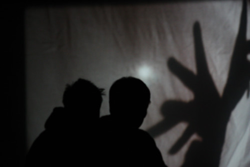 people cinema silhouette hands shadows mani ombre persone controluce schermo pontenure concorto parcoraggio mrstein77