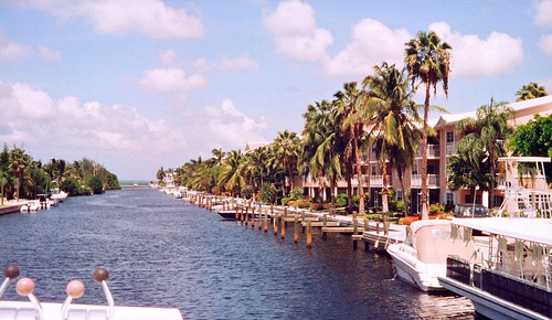film 35mm island gold boat canal kodak grand georgetown 35mmfilm caribbean cayman caymanislands grandcayman westbay kodakfilm