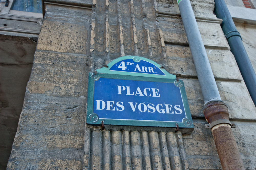 La plaza de los Vosgos - Place des Vosges