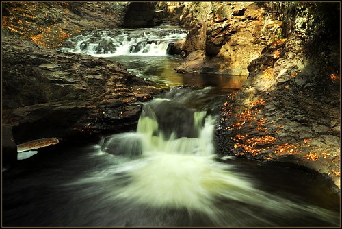 autumn nature nikon waterfalls northshore lakesuperior ndfilter d90 cascadestatepark nikkor1685mmvr