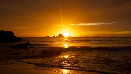 sea newzealand landscape coast sunrisesunset whangarei teararoa thelongpathway