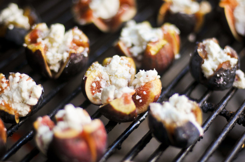 Grilled Figs with Goat Cheese