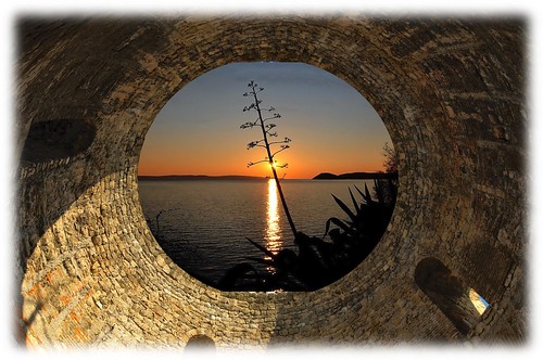 sunset sea sun croatia split hrvatska fotocompetitionbronze mygearandme mygearandmepremium mygearandmebronze vetibul