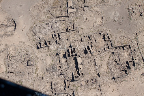 archaeology cemetery town ancienthistory roman fort middleeast reservoir airphoto aerialphotography aerialarchaeology nabataeamumayyad